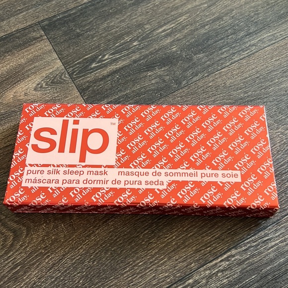 Rose All Day Slipslik Mask - Picture 2 of 3